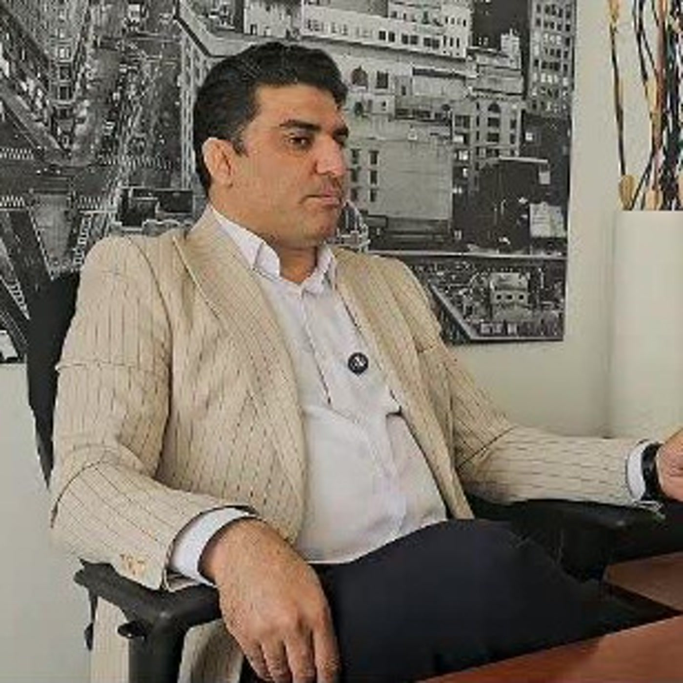 کاور اپیزود سی و هفتم؛ امیرمسعود رهبری (فعال حوزه املاک در دبی)