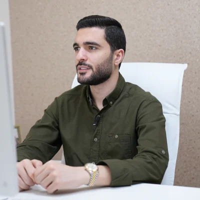 کاور اپیزود پانزدهم؛ رضا مسعودی فر، بنیانگذار و مدیرعامل تترلند و دوبی بلیط