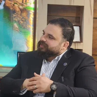 کاور اپیزود بیست و هشتم؛ محمدرضا عجمی (دیبا پلاستیک کارون، تولید و صادرات نایلون کشاورزی و نوار آبیاری قطره ای)