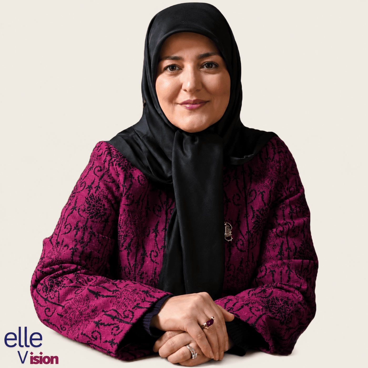 کاور E18- چگونه در مسیر شغلیِ پرابهام تصمیم بگیریم؟ با میترا امین لو